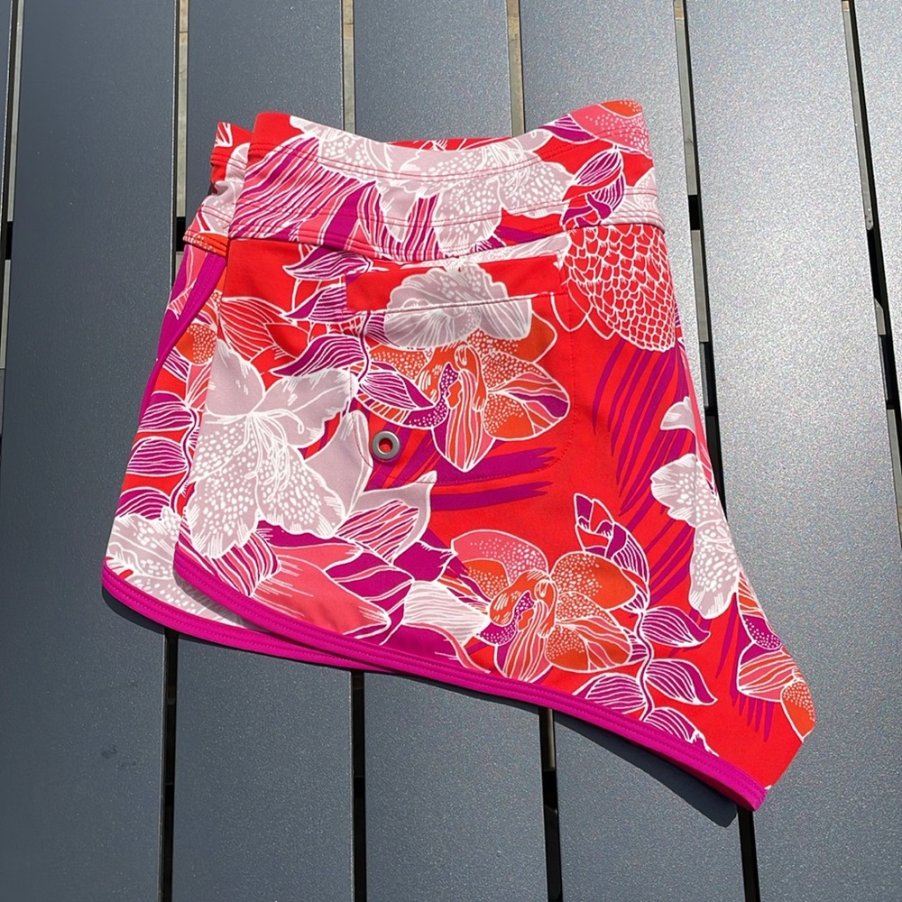 Athleta Surge Swim Shorts - Picture 7 of 13